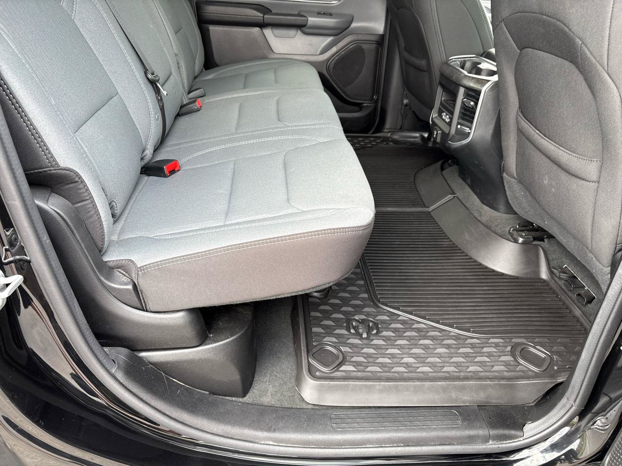 Used 2022 RAM 1500 Big Horn AWD/4WD image 31