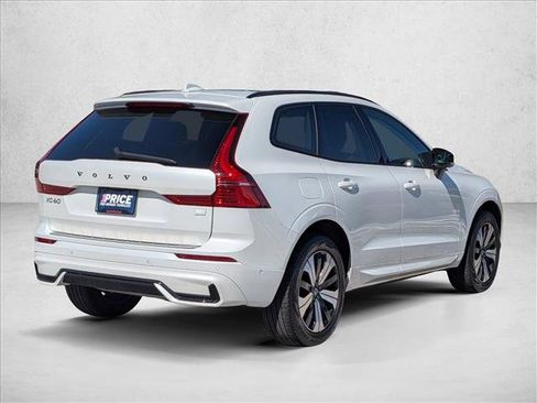 Used 2024 Volvo XC60 T8 Plus w/ Climate Package AWD/4WD image 5