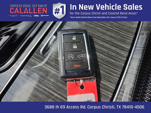 Used 2022 Jeep Wagoneer Series III w/ Flexible Seating Group AWD/4WD image 27