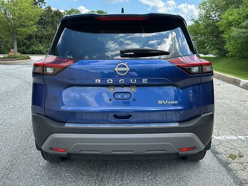 Certified 2023 Nissan Rogue SV image 5