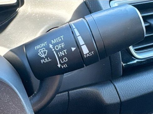 Used 2014 MAZDA MAZDA3 i Touring image 14