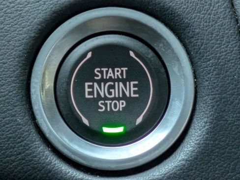 Certified 2023 Chevrolet Tahoe Z71 w/ Luxury Package image 31