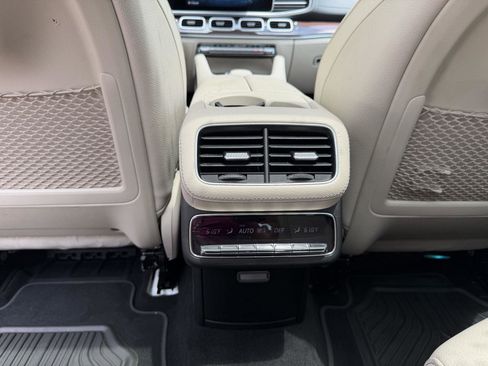 Certified 2021 Mercedes-Benz GLS 580 4MATIC image 17