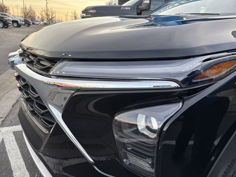 New 2026 Chevrolet Trax LT w/ Driver Confidence Package image 11