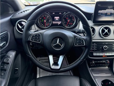 Used 2018 Mercedes-Benz CLA 250 image 37