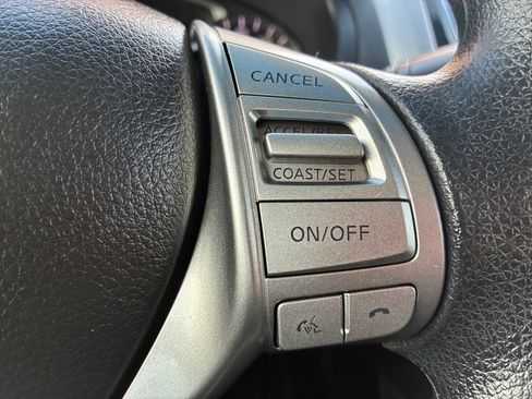 Used 2013 Nissan Altima 2.5 S FWD image 23
