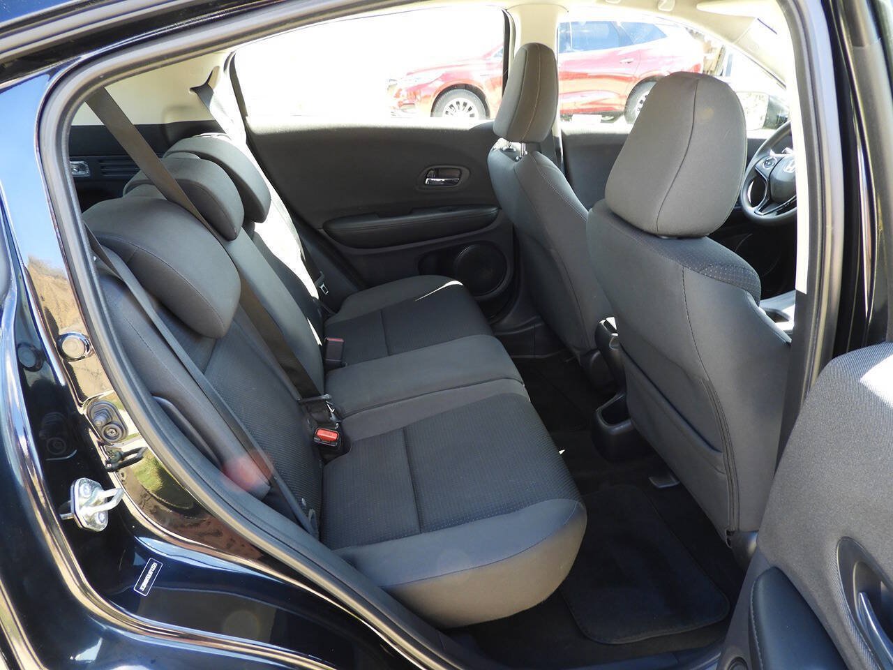 Used 2020 Honda HR-V LX image 33