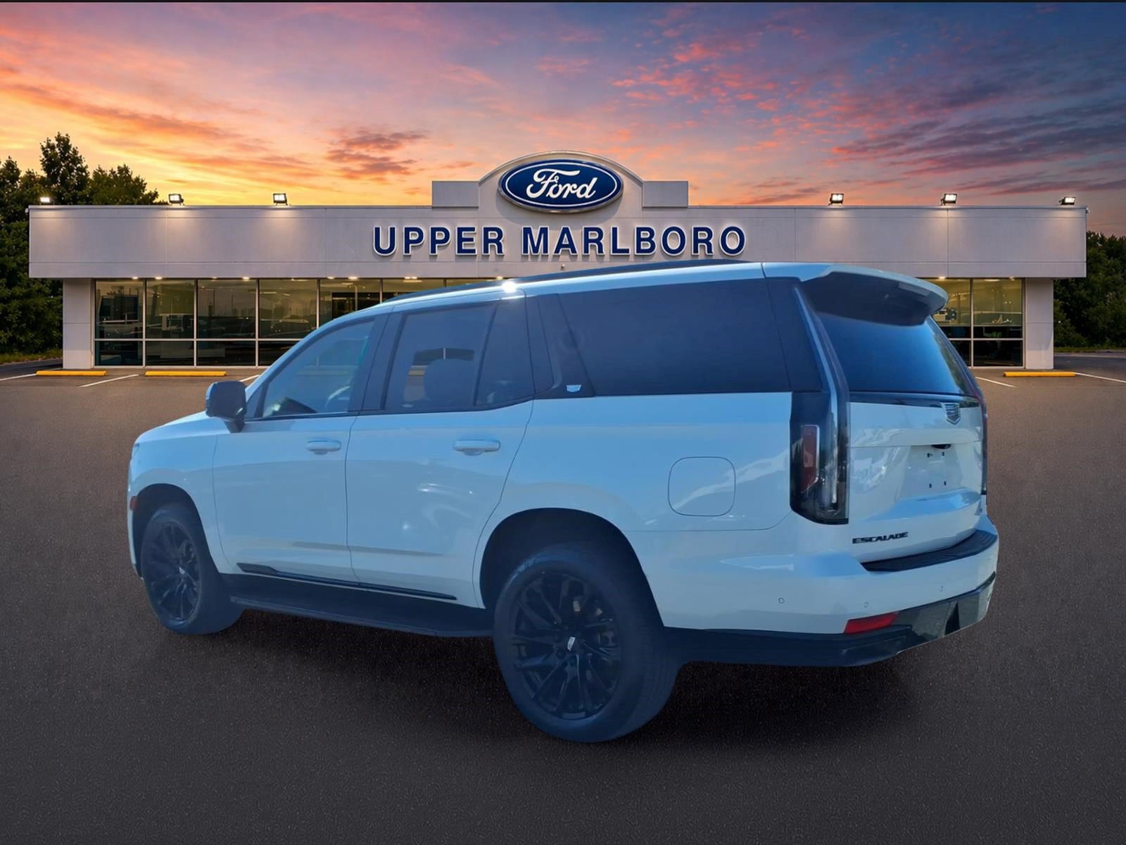 Used 2024 Cadillac Escalade Sport w/ LPO, ONYX Package AWD/4WD image 7