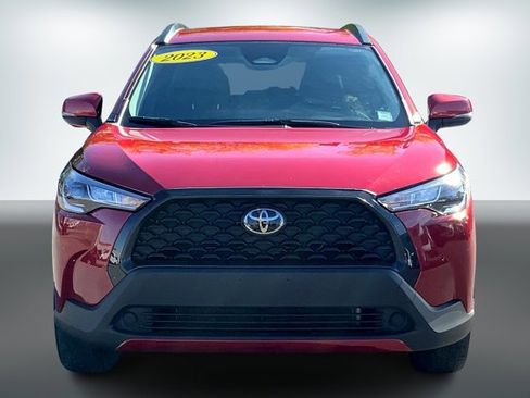 Used 2023 Toyota Corolla Cross LE image 2