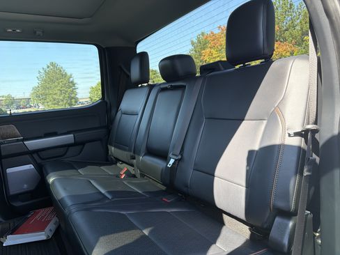 Used 2025 Ford F250 Lariat w/ Black Appearance Package AWD/4WD image 9