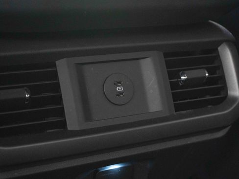 Used 2025 Ford F150 Lariat AWD/4WD image 42