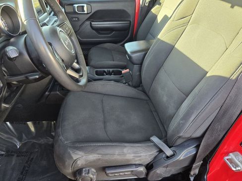 Used 2023 Jeep Wrangler Sport S image 34