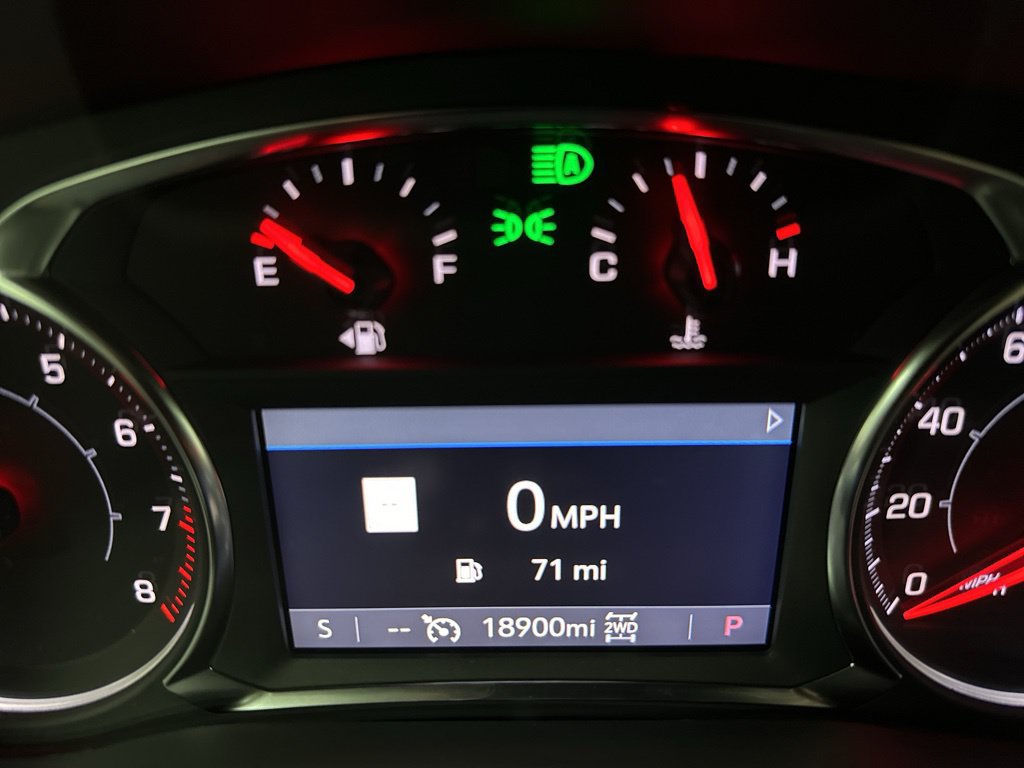Used 2023 GMC Acadia AT4 w/ Trailering Package AWD/4WD image 14