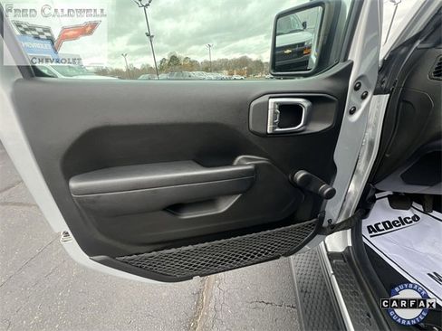 Used 2023 Jeep Wrangler Sport image 20