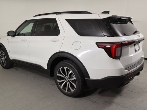New 2026 Ford Explorer ST-Line image 7