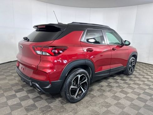 Used 2021 Chevrolet TrailBlazer RS w/ Sun and Liftgate Package image 3