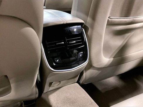 Used 2016 Cadillac XTS Luxury image 33