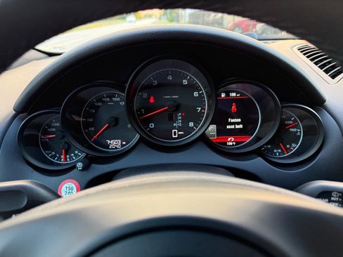 Used 2012 Porsche Cayenne image 34