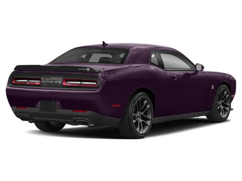 Used 2022 Dodge Challenger R/T Scat Pack w/ T/A Package RWD image 2