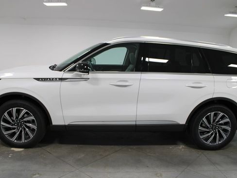 New 2026 Lincoln Aviator AWD image 5