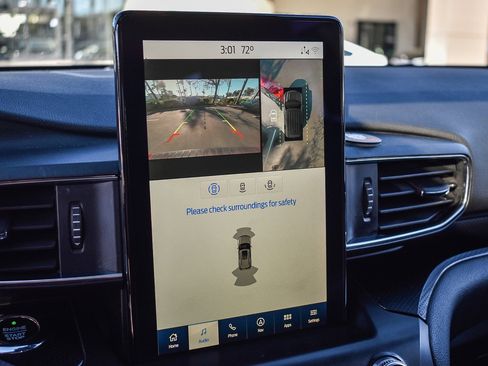 Used 2020 Ford Explorer ST w/ Premium Technology Package image 21