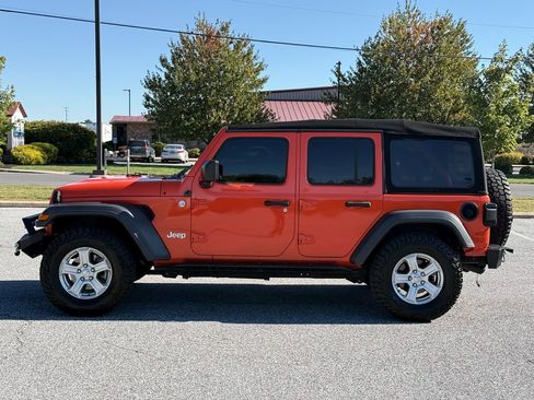 Used 2019 Jeep Wrangler Unlimited Sport S image 5