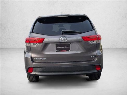 Used 2019 Toyota Highlander Plus image 9