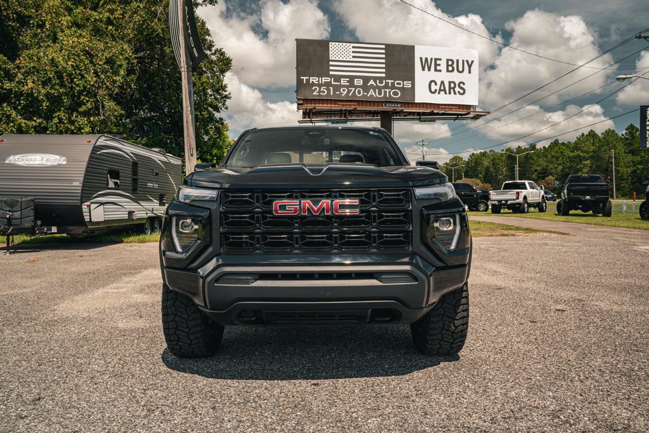 Used 2025 GMC Canyon Elevation AWD/4WD image 2
