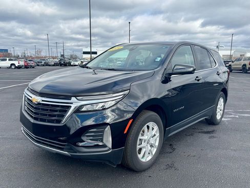 Used 2024 Chevrolet Equinox LT image 3