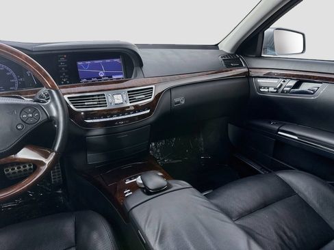 Used 2013 Mercedes-Benz S 550 4MATIC image 29