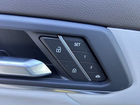 New 2026 GMC Terrain Denali w/ LPO, Black Badging Package image 23