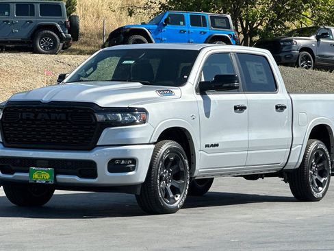 New 2026 RAM 1500 4x4 Crew Cab image 8