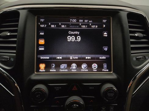 Used 2016 Jeep Grand Cherokee Overland image 25