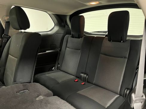 Used 2018 Nissan Pathfinder SV FWD image 49