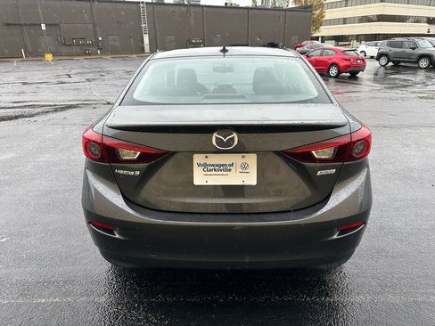 Used 2016 MAZDA MAZDA3 i Touring w/ Popular Equipment Package image 4