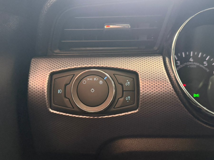 Used 2017 Ford Mustang Coupe RWD image 55