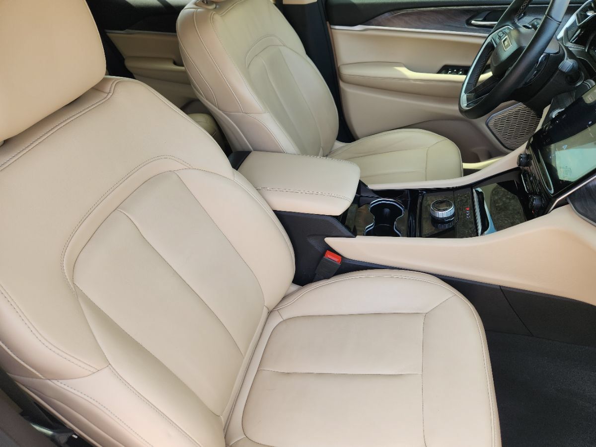 Used 2022 Jeep Grand Cherokee Limited RWD image 32