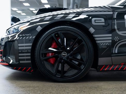 Used 2023 Audi RS e-tron GT image 7