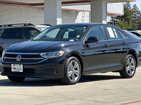 Used 2024 Volkswagen Jetta SE FWD image 7