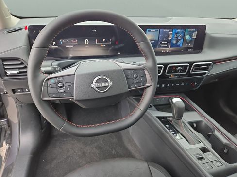 New 2026 Nissan Sentra SR w/ SR Premium Package FWD image 34