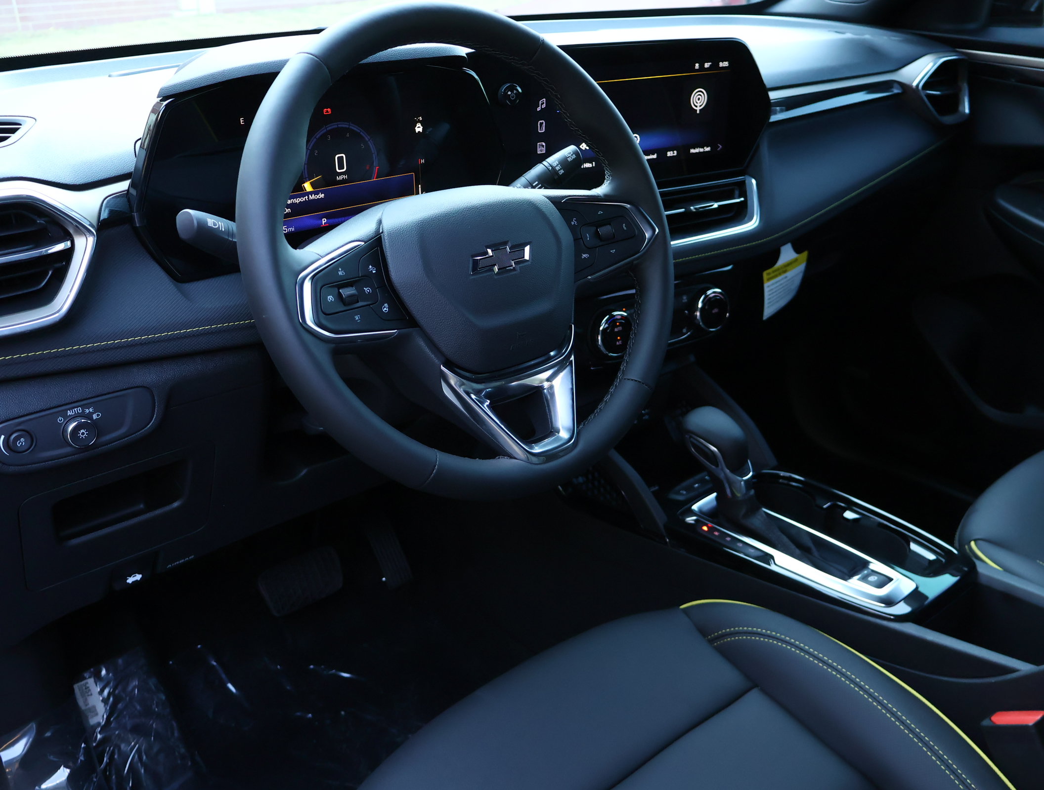 New 2026 Chevrolet TrailBlazer ACTIV w/ Convenience Package FWD image 3