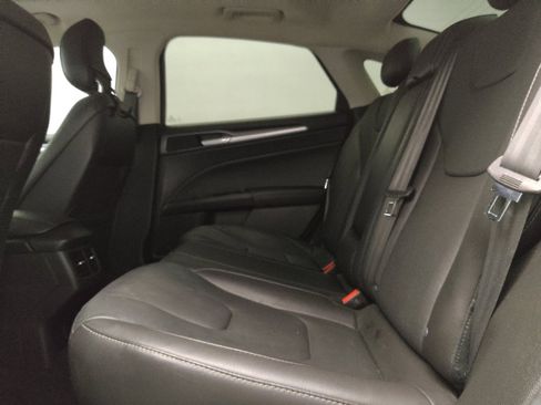 Used 2014 Ford Fusion Titanium image 18