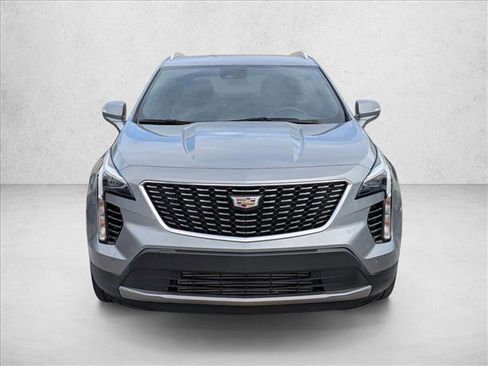 Used 2023 Cadillac XT4 Premium Luxury image 2