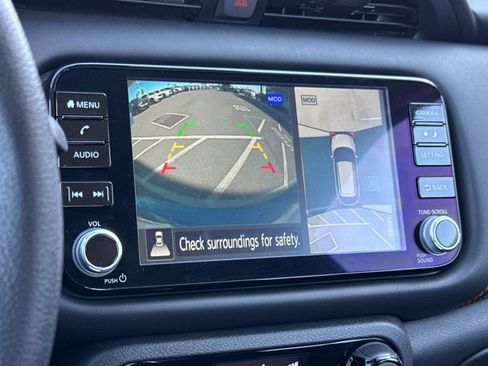 Used 2024 Nissan Kicks SR image 19
