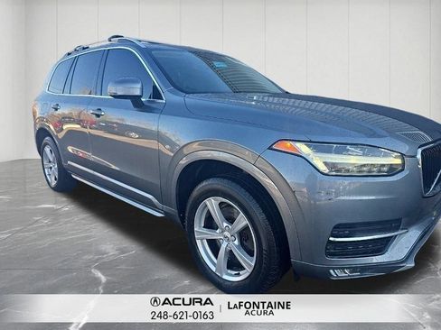 Used 2018 Volvo XC90 T5 Momentum image 3