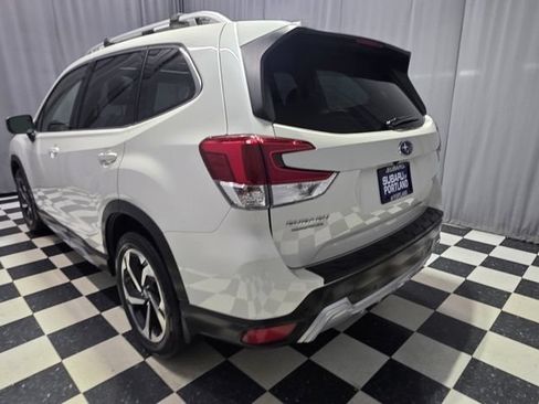 Used 2023 Subaru Forester Touring AWD/4WD image 6
