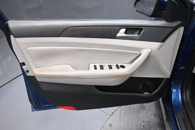 Used 2017 Hyundai Sonata Sport w/ Value Edition Package 02 FWD image 16