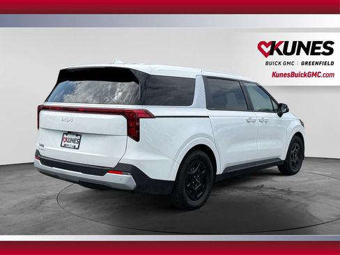 Used 2026 Kia Carnival FWD image 10
