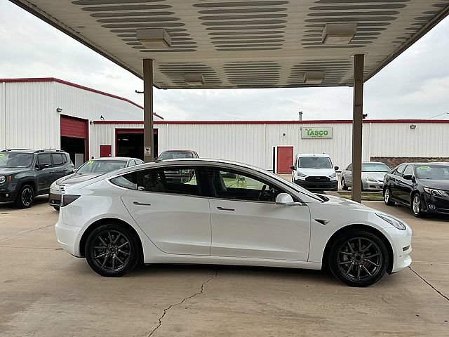 Used 2020 Tesla Model 3 RWD image 4