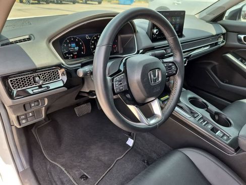 Used 2024 Honda Civic Touring image 10